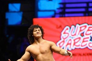 Rush conserva su cabellera en el 79 Aniversario del CMLL