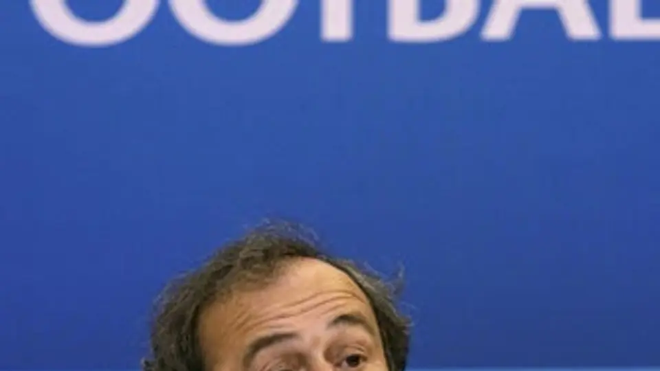 Platini insiste en que la Euro 2020 se dispute en varias ciudades