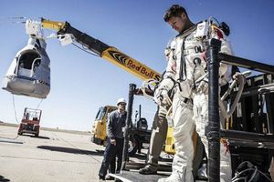 Salto de Baumgarnter se retrasa hasta el fin de semana