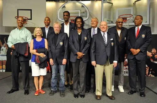 Ingresa Reggie Miller al Salón de la Fama del basquetbol