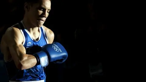 Óscar Valdez va por el debut soñado