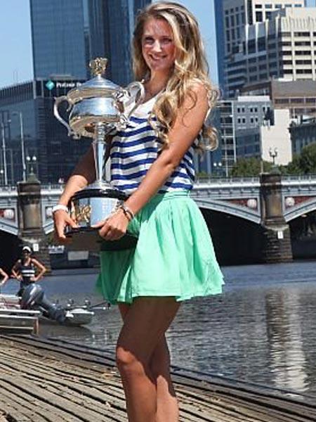 Victoria es la tercera mujer que ha ganado la competencia junior del torneo Grand Slam en la prueba individual