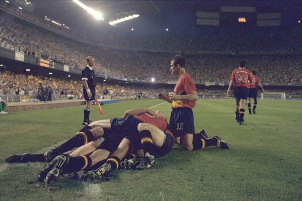 En la temporada 2000/2001 se oficializó el nombre de 'Camp Nou' | ESPECIAL