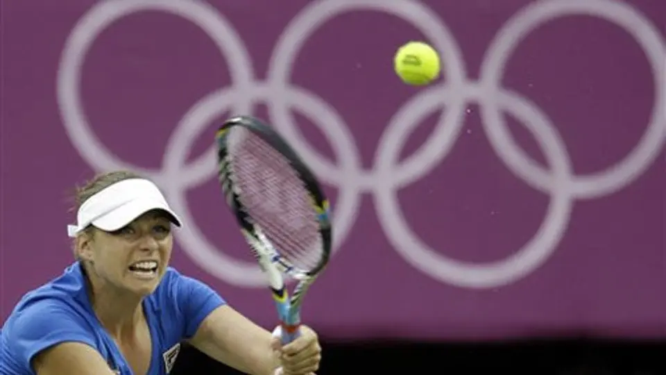 Zvonareva cancela participación en el US Open