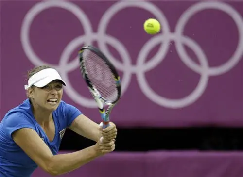 Zvonareva cancela participación en el US Open