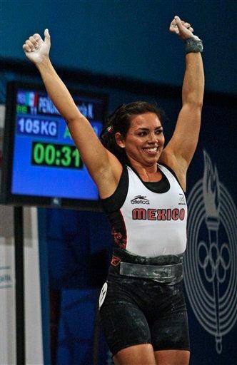 Francia Peñuñuri finalizó con 188 kilogramos. FOTO: AP