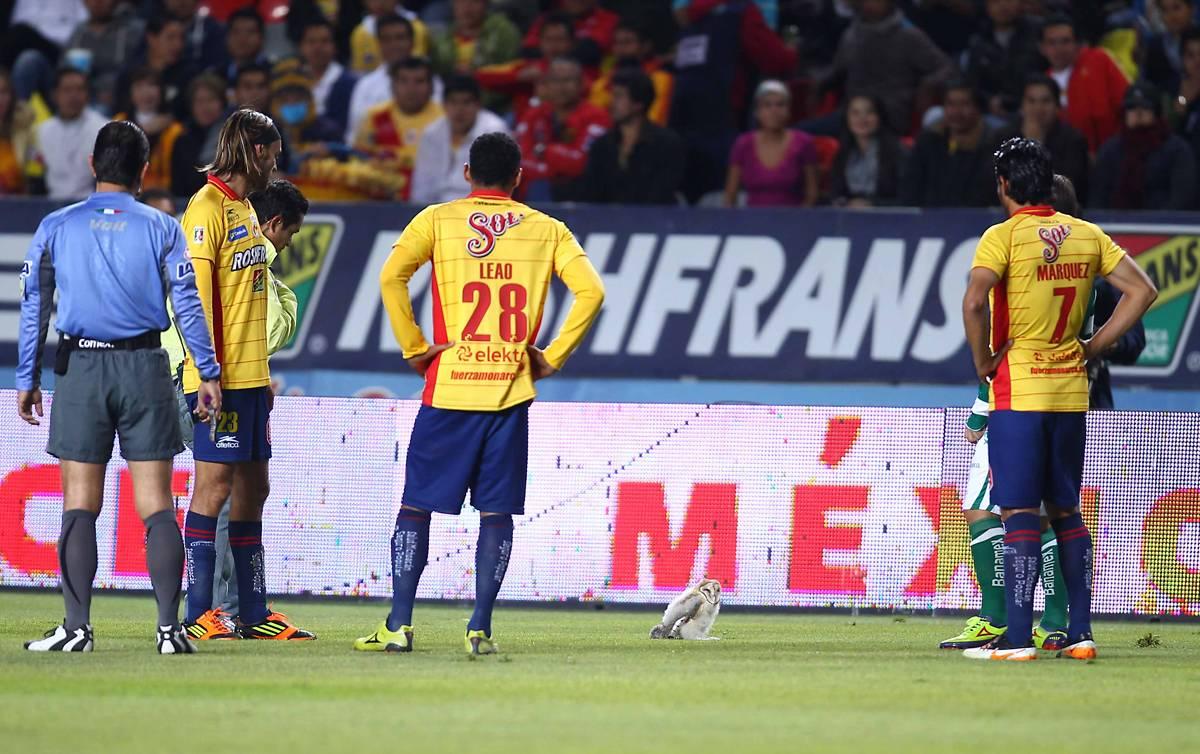 El juego tuvo una visita inesperada. FOTO: BERNARDO MALDONADO