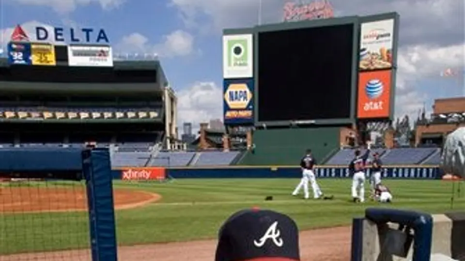 Bobby Cox quiere llevar a Bravos a postemporada antes de jubilarse