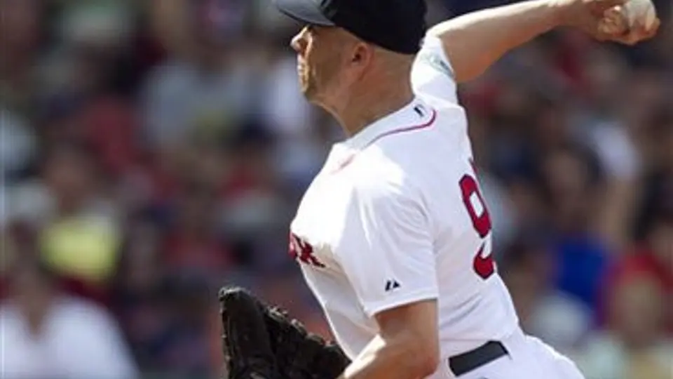 Aceves carga con derrota en barrida de Nacionales a Boston