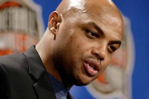 'LeBron no podrá con Gasol y Howard': Barkley