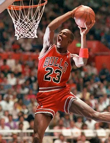 Jordan asegura que anotaría 100 puntos en la NBA actual