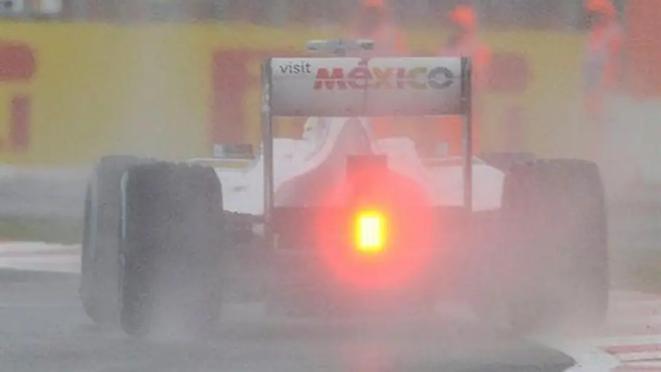 Checo finaliza cuarto en P1 de Silverstone