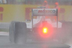 Checo finaliza cuarto en P1 de Silverstone