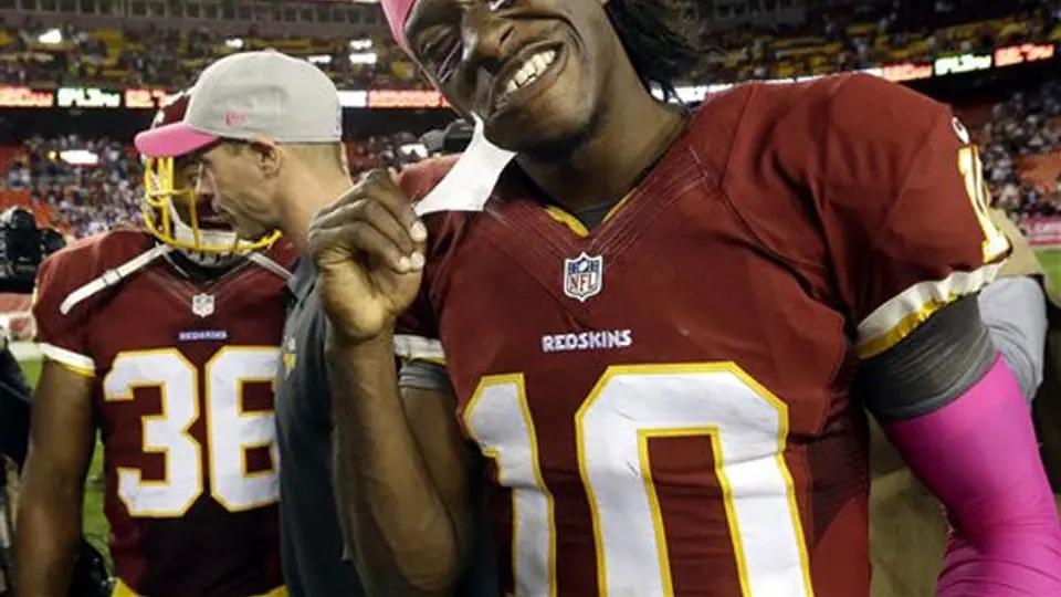 Quarterbacks novatos dominan la NFL