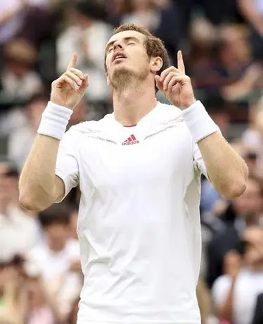 Murray aplasta a Cilic en partido postergado