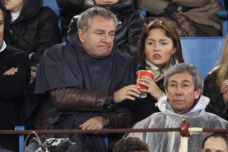 José Alberto 'El Güero' Castro y Angelique Boyer disfrutan de una tarde de toros. FOTO: RICARDO FLORES