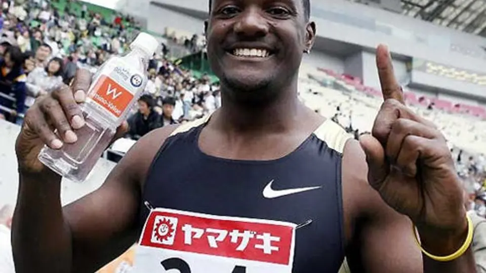 Gatlin se impone en 100 metros en Liga Diamante
