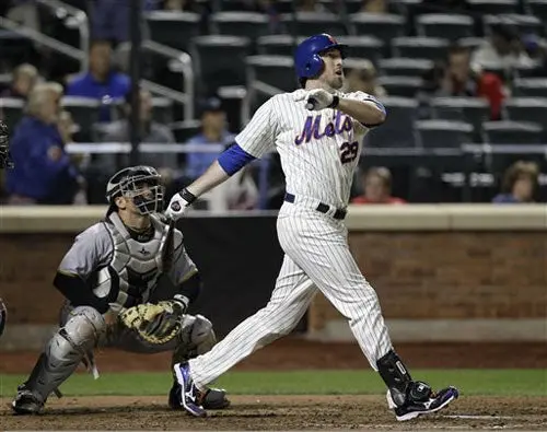 Mets superan cómodamente a Piratas