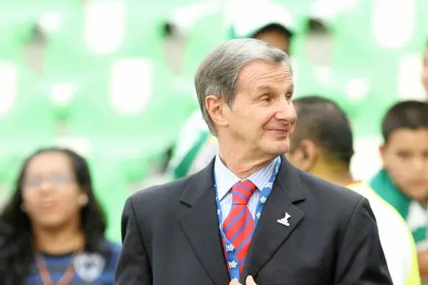 Enrique Borja durante su etapa como presidente del San Luis| RECORD
