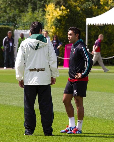 Luis Fernando Tena habló en privado con Marco Fabián | CÉSAR VICUÑA
