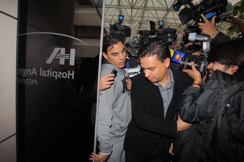 Omar Bravo apenas pudo ingresar al hospital. FOTO: CIRO GUTIÉRREZ