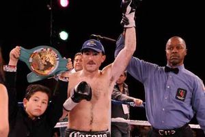 Promotor de Veneno' dice que está cerca pelea con Chávez Jr.