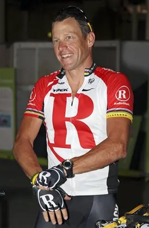 Continúa persecución contra Armstrong