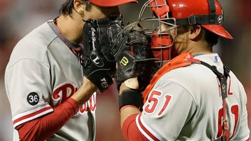 Hamels lanza 'joyita' y Filis saca la escoba ante Atlanta