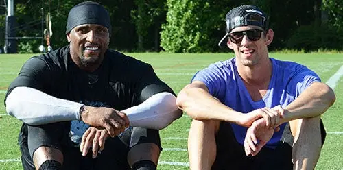 Phelps visitó a los Cuervos