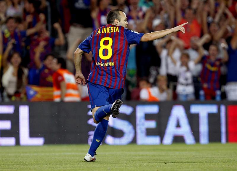 Iniesta abre el marcador al minuto 15. FOTO: EFE