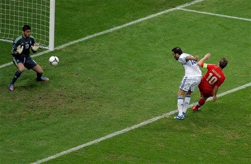 Arshavin estuvo cerca de abrir el marcador l AP