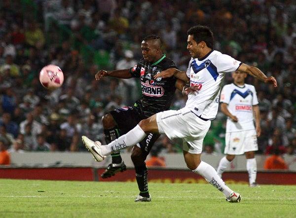 Monterrey rompe la maldición de 7 años ante Santos