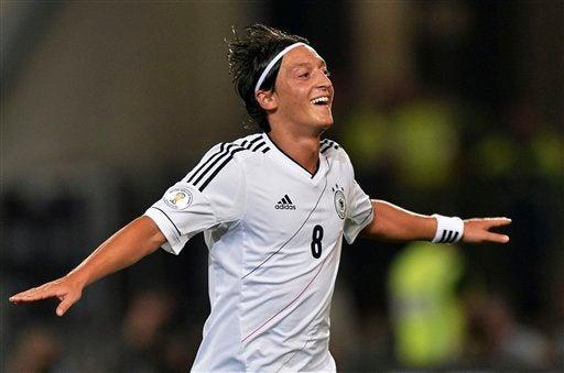 Alemania inicio su camino a Brasil con victoria de 3-0 sobre Islas Faroe | AP