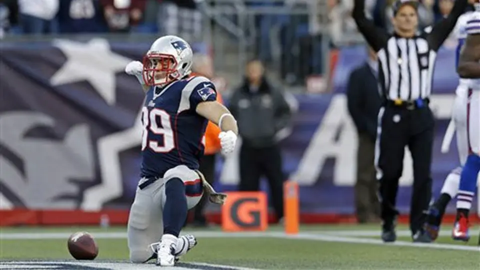 Patriotas vencen a Bills en un duelo cerrado