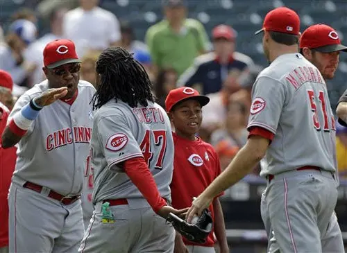 Rojos consuman la barrida ante Mets