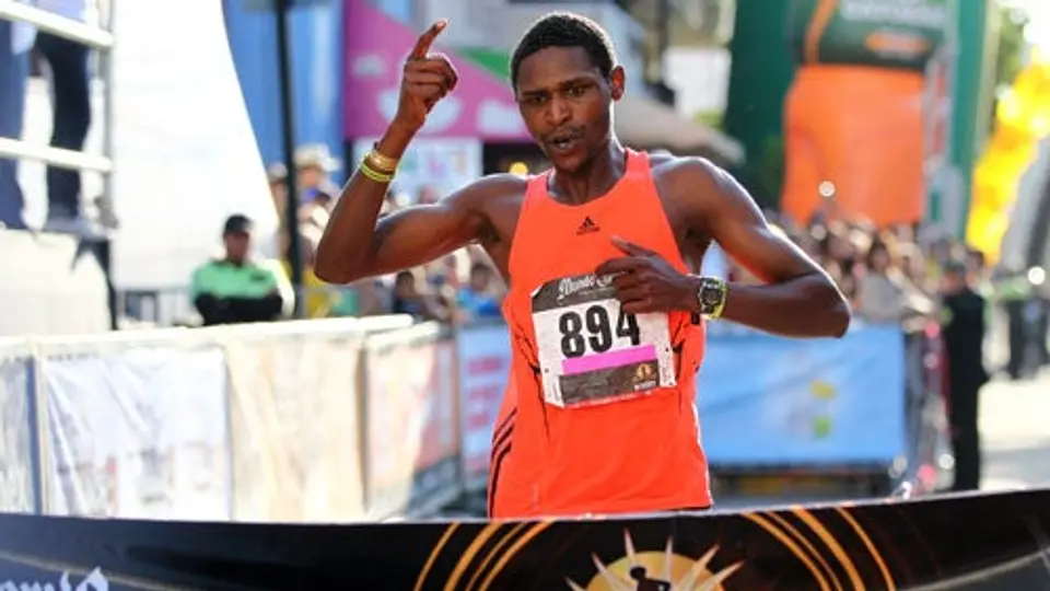 Keniatas se imponen en Jalisco en Medio Maratón