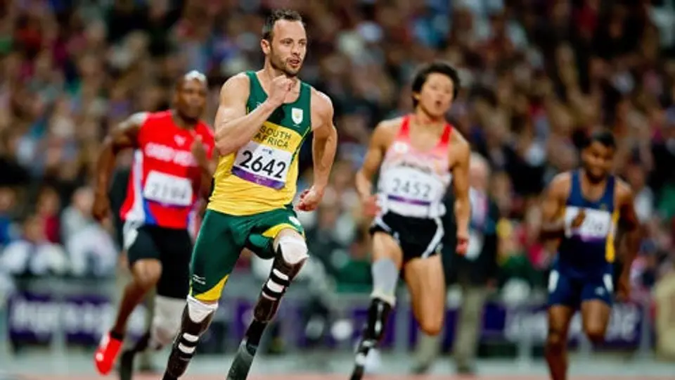 Pistorius consigue récord mundial en 200 metros