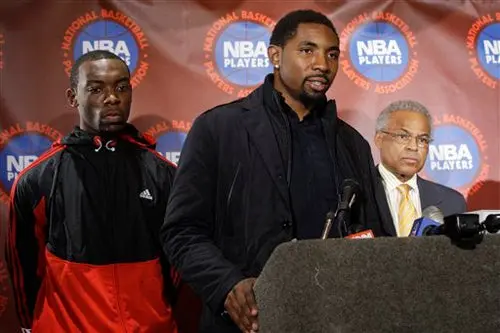 Hunter espera que la corte interceda en la demanda contra NBA