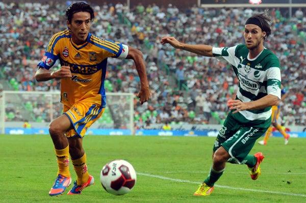 Lucas Lobos marcó el tanto de Tigres | MEXSPORT