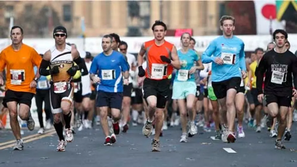 Fallecen dos corredores en la Maratón de Filadelfia