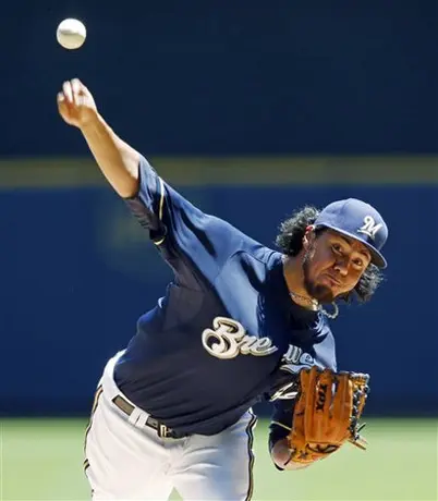 Yovani Gallardo consiguió su sexta victoria del año