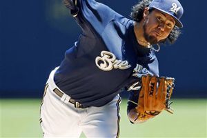 Yovani Gallardo consiguió su sexta victoria del año