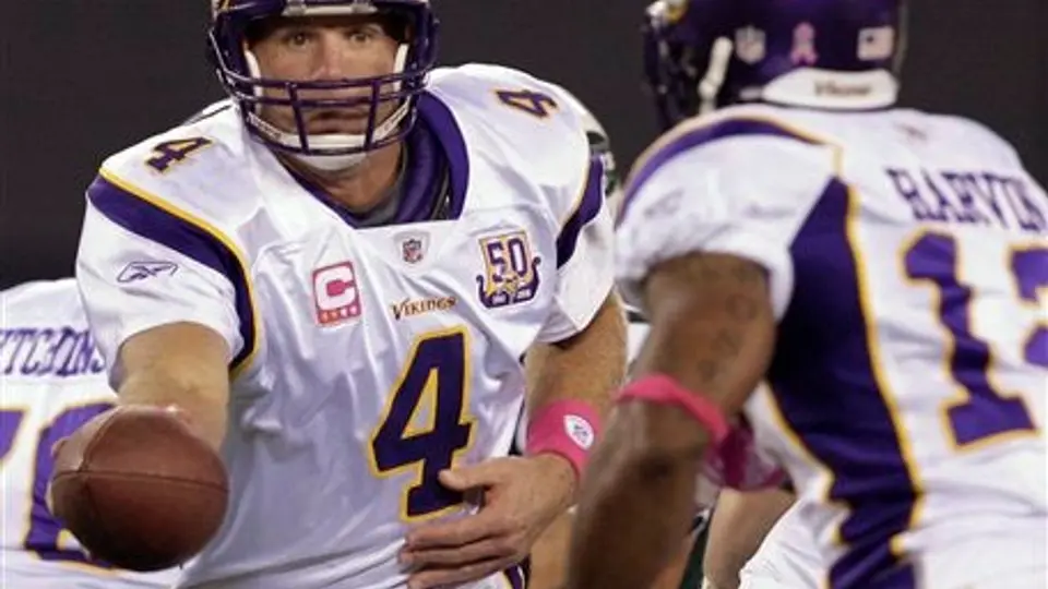 Favre hace historia al llegar a 500 touchdowns de por vida