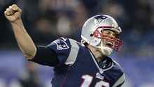 Brady aplasta a Luck e Indianápolis