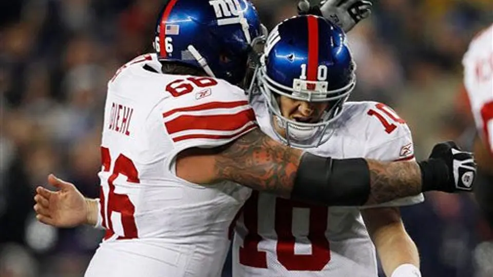 Manning le da el triunfo a los Gigantes 24-20 sobre Patriotas