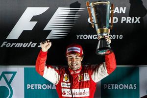 Alonso se impone en Corea y es nuevo líder de la F1