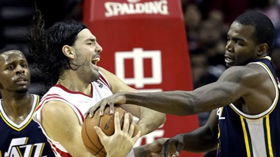 Rockets dan de baja a Luis Scola