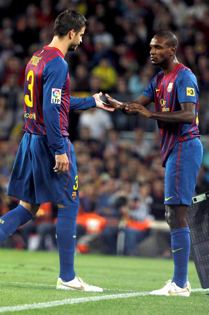 Piqué tuvo que salir temprano por lesión. FOTO: EFE