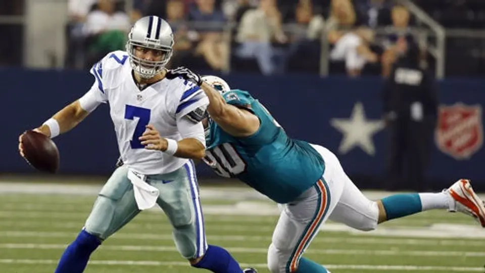 Vaqueros de Dallas cortan a Stephen McGee