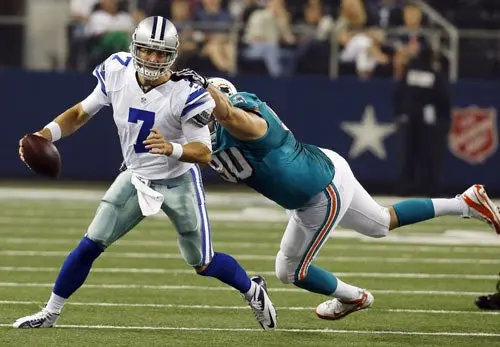 Vaqueros de Dallas cortan a Stephen McGee